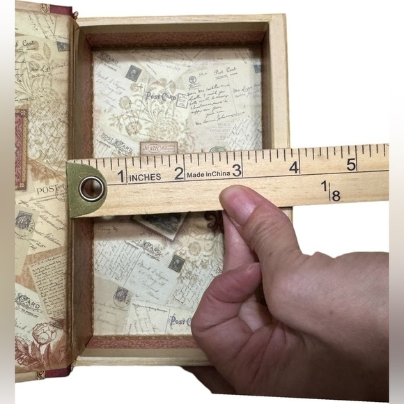 Book Keepsake Box Magnetic Closure Paris Eiffel Tower Hidden Stash Box collectib - Picture 14 of 15